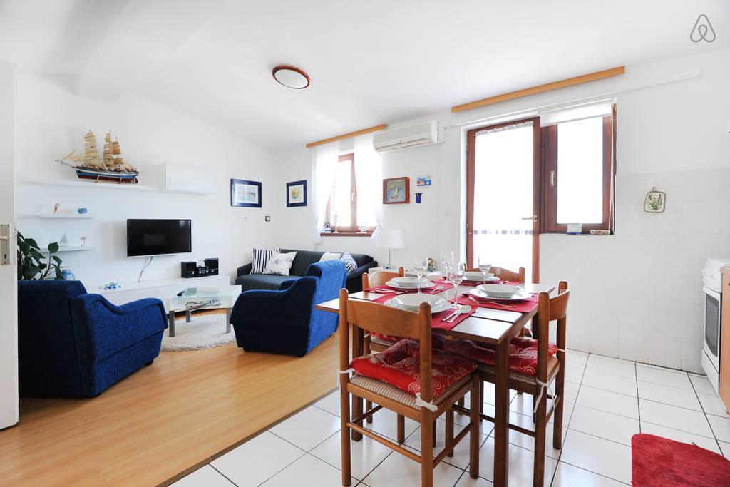 Апартаменты Apartman Klarin - Old Stone House Езера Экстерьер фото